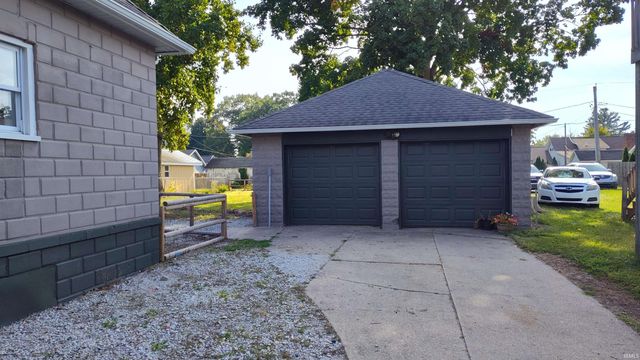 804 Van Buren Street, Walkerton, IN 46574