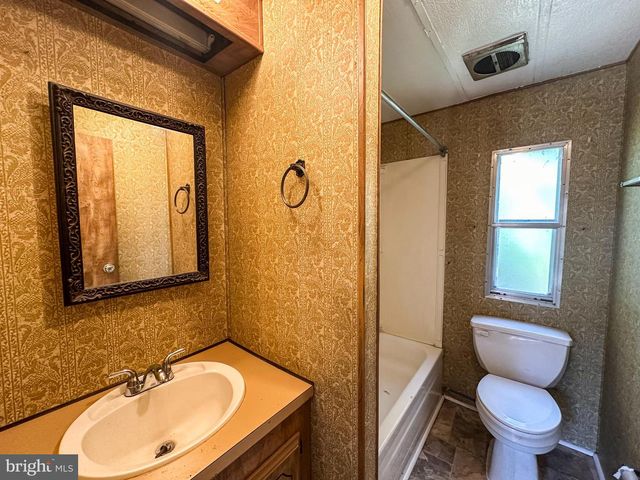 125 HAVEN DR, York, PA 17406