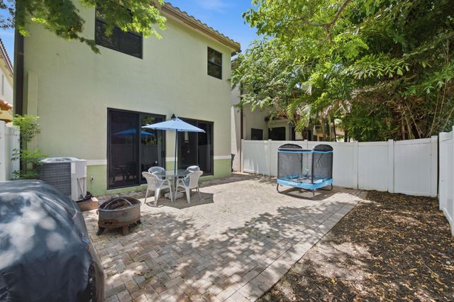 4817 NW 59th Street, Tamarac, FL 33319