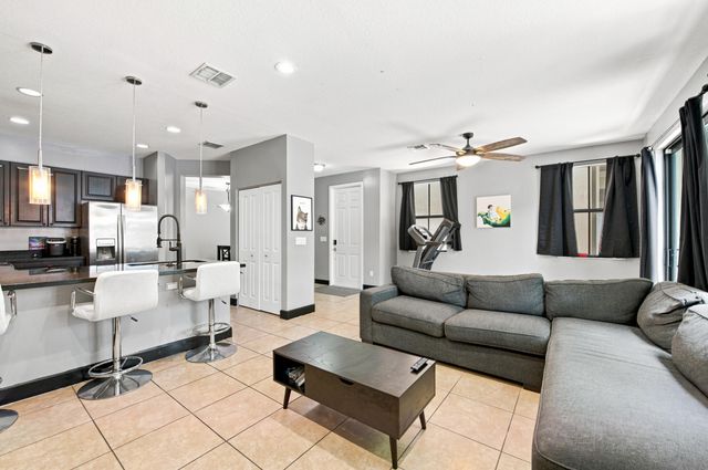 4817 NW 59th Street, Tamarac, FL 33319
