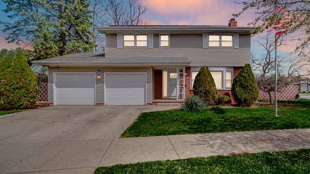 17525 Maple Avenue, Lansing, IL 60438