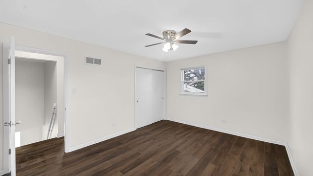 17525 Maple Avenue, Lansing, IL 60438