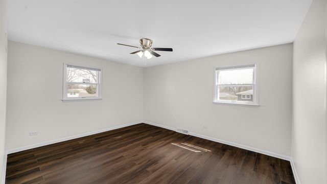 17525 Maple Avenue, Lansing, IL 60438