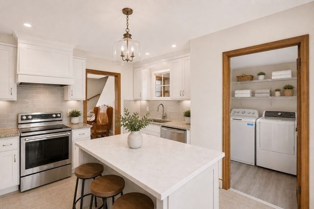 67 Wituwamat Rd, Weymouth, MA 02191
