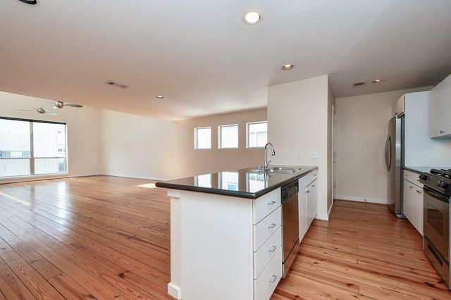 824 Robin Street, Houston, TX 77019