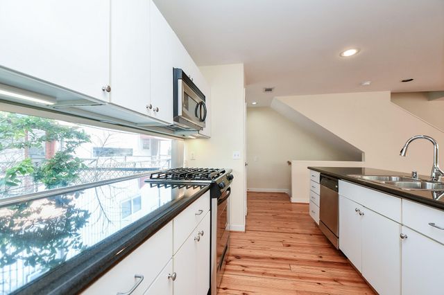 824 Robin Street, Houston, TX 77019