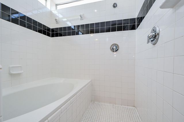 824 Robin Street, Houston, TX 77019