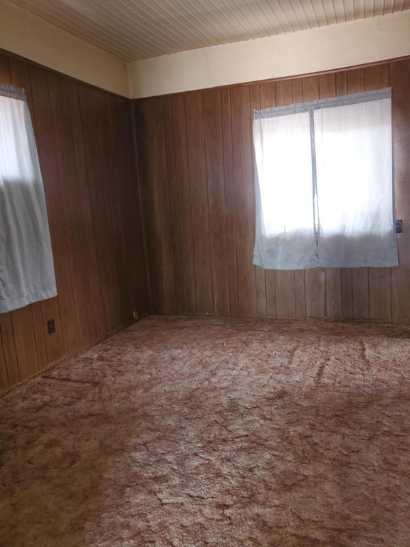 Image 7 of property listing at 100 N PINE Street, Magdalena, NM 87825