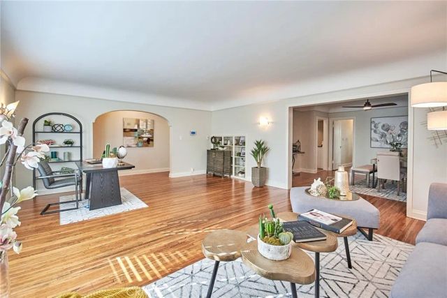 6669 De Longpre Avenue, Los Angeles, CA 90028