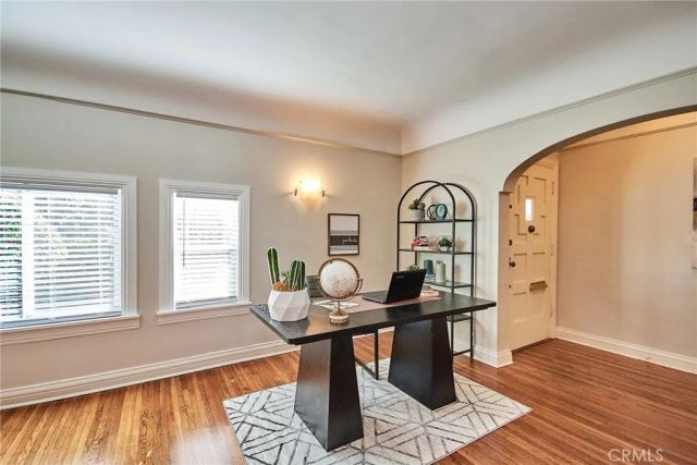 6669 De Longpre Avenue, Los Angeles, CA 90028