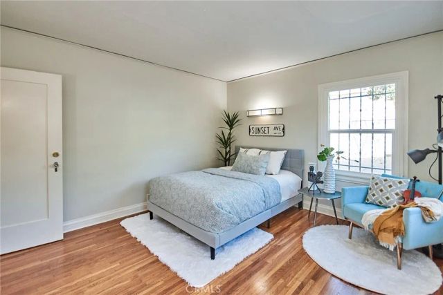 6669 De Longpre Avenue, Los Angeles, CA 90028