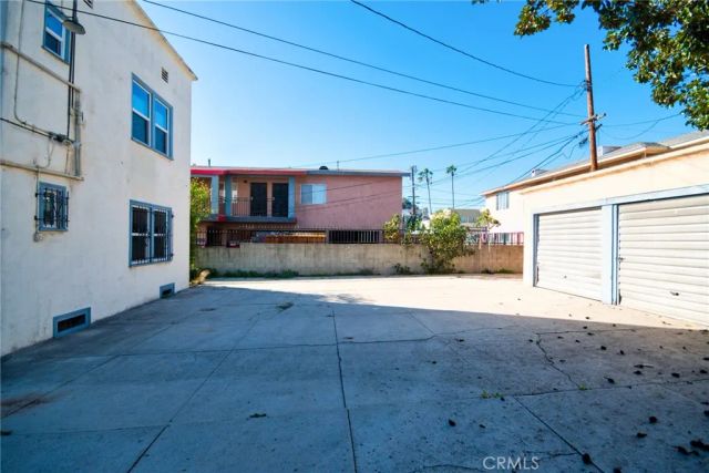 6669 De Longpre Avenue, Los Angeles, CA 90028