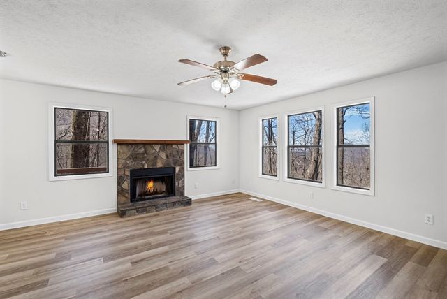 764 Chestnut Cove Trail, Jasper, GA 30143