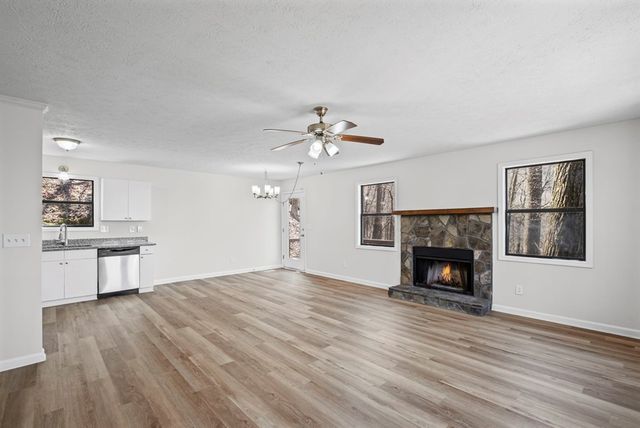 764 Chestnut Cove Trail, Jasper, GA 30143