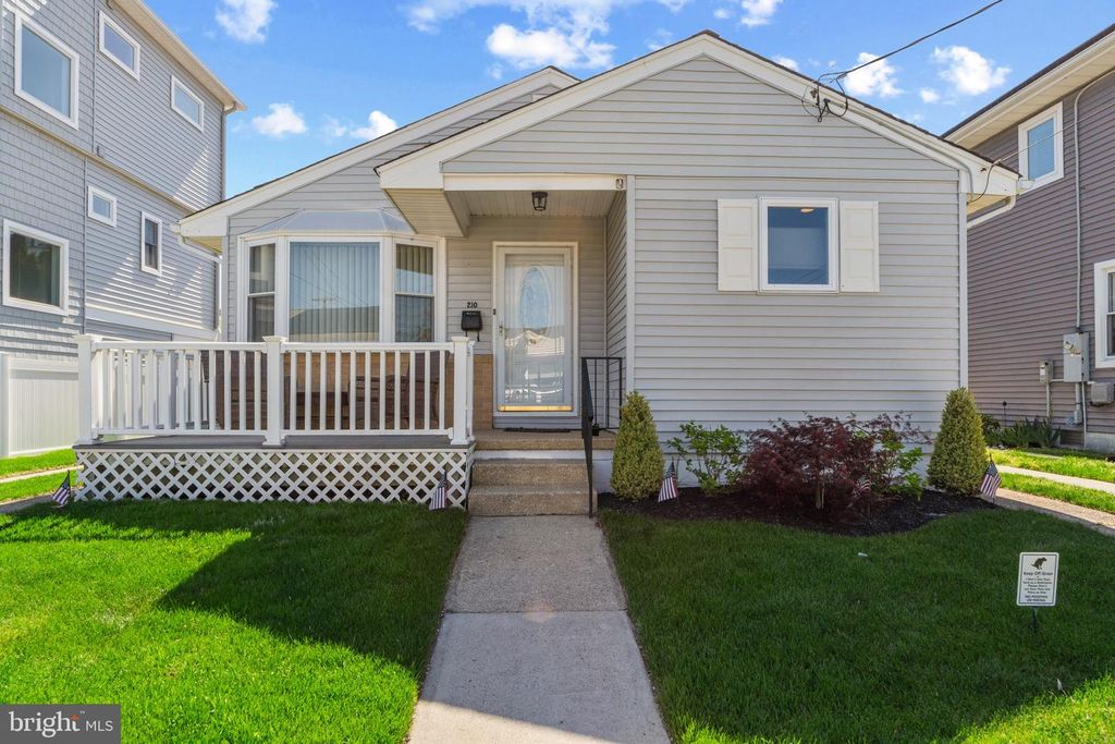 210 N CLERMONT AVE, Margate City, NJ 08402