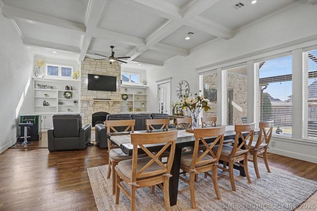 1014 W 86th Place S, Tulsa, OK 74132