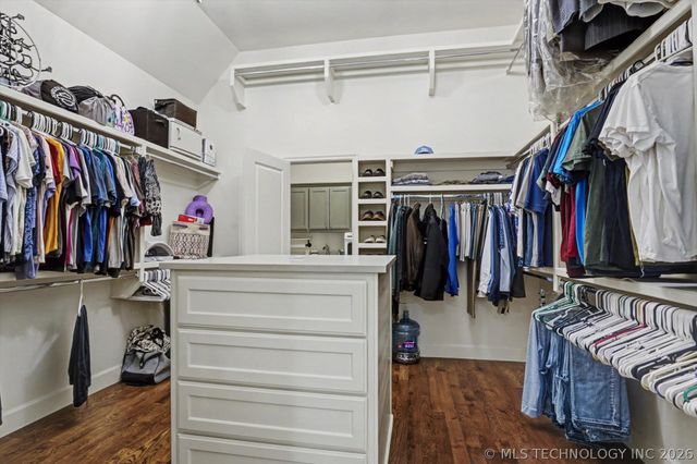 1014 W 86th Place S, Tulsa, OK 74132