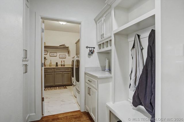 1014 W 86th Place S, Tulsa, OK 74132