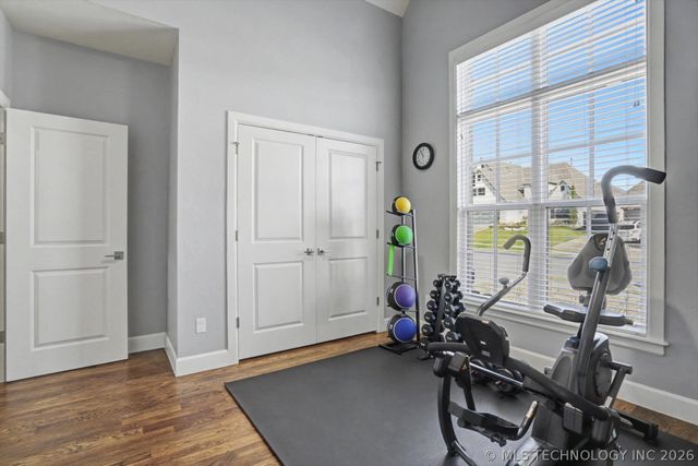 1014 W 86th Place S, Tulsa, OK 74132