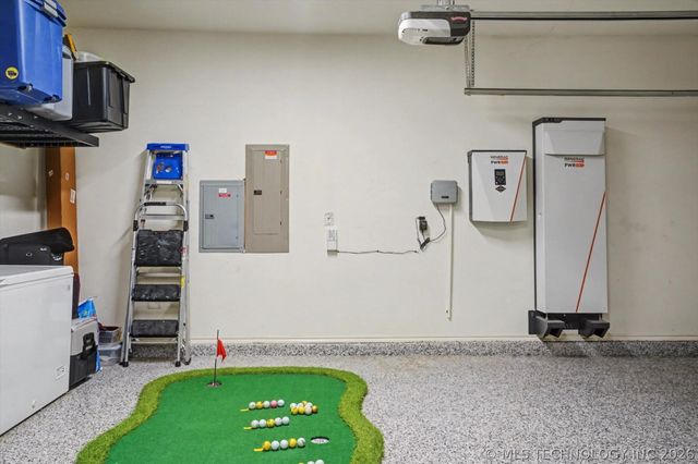 1014 W 86th Place S, Tulsa, OK 74132