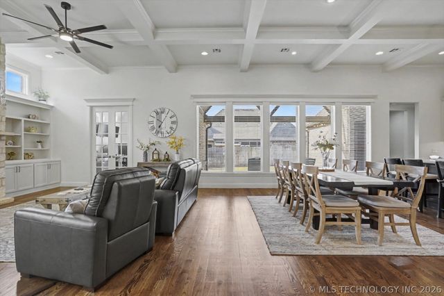 1014 W 86th Place S, Tulsa, OK 74132