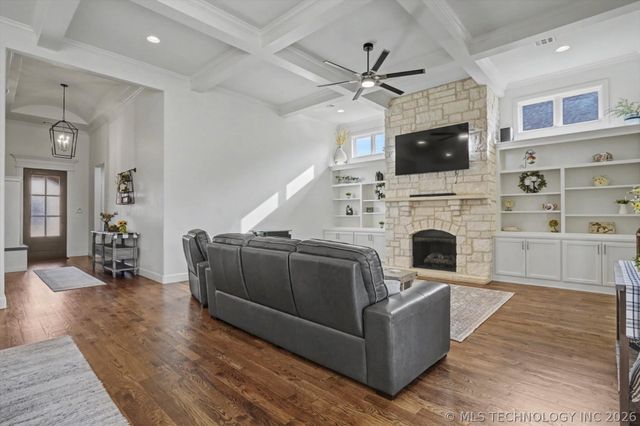 1014 W 86th Place S, Tulsa, OK 74132