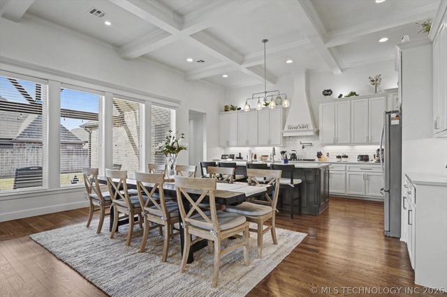 1014 W 86th Place S, Tulsa, OK 74132