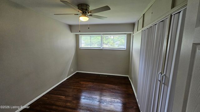 2935 Garey Ln, Louisville, KY 40216