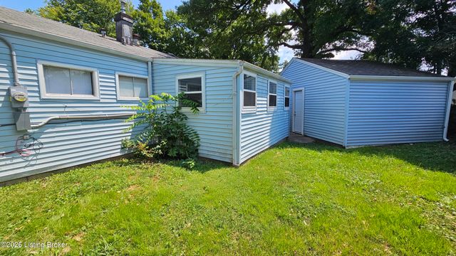 2935 Garey Ln, Louisville, KY 40216