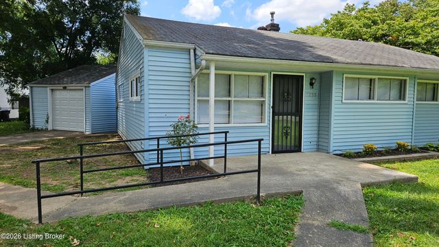 2935 Garey Ln, Louisville, KY 40216