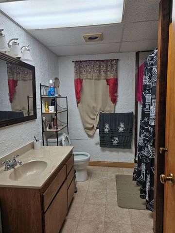 1560 N 8 Mile Road, Pinconning, MI 48650