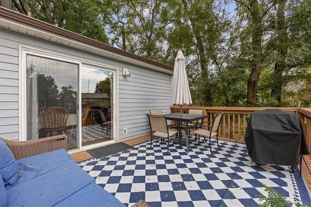 611 E Welston Avenue, Olathe, KS 66061