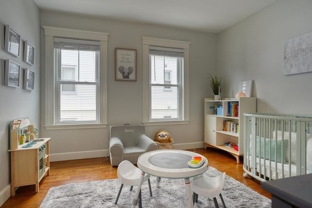 26 Park Rd 2, Belmont, MA 02478