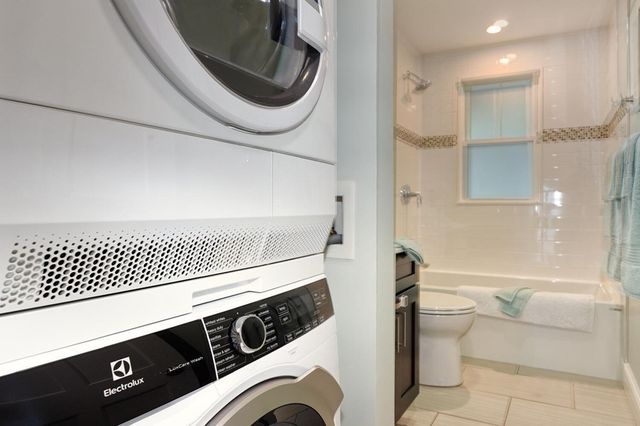 26 Park Rd 2, Belmont, MA 02478