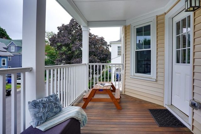 26 Park Rd 2, Belmont, MA 02478