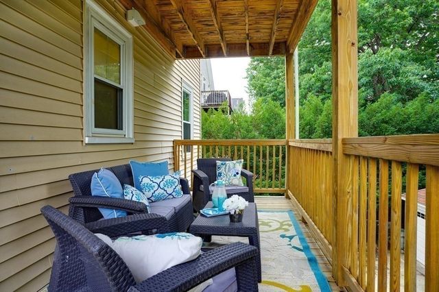 26 Park Rd 2, Belmont, MA 02478