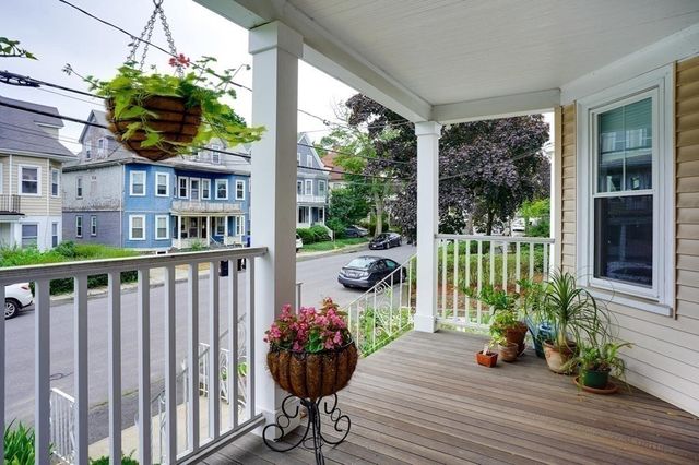 26 Park Rd 2, Belmont, MA 02478