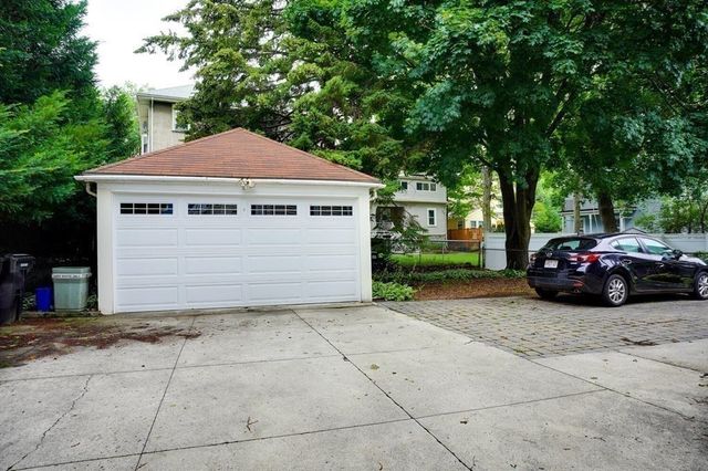 26 Park Rd 2, Belmont, MA 02478