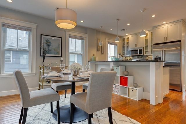 26 Park Rd 2, Belmont, MA 02478
