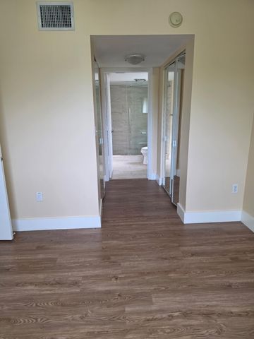700 S Crestwood Court S 704, Royal Palm Beach, FL 33411