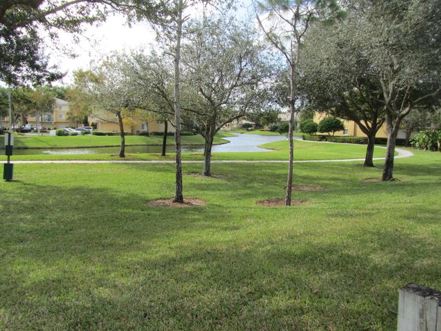 700 S Crestwood Court S 704, Royal Palm Beach, FL 33411