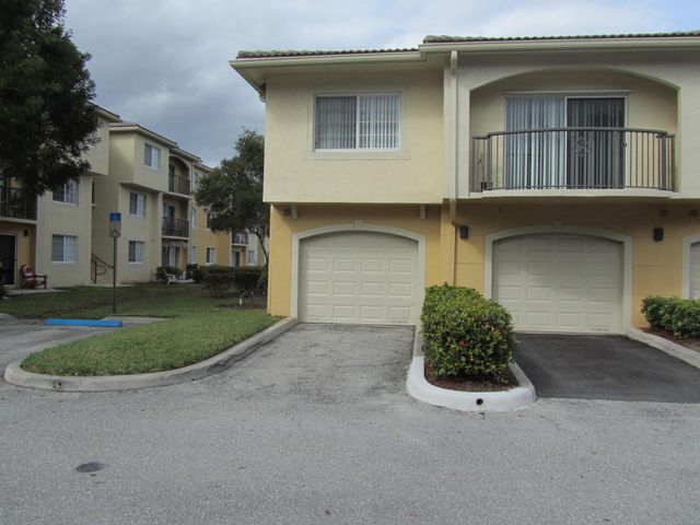 700 S Crestwood Court S 704, Royal Palm Beach, FL 33411
