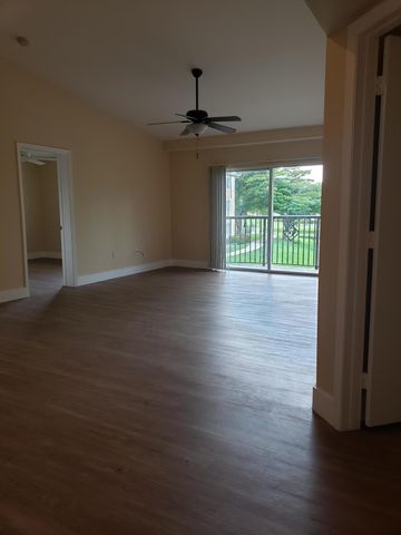 700 S Crestwood Court S 704, Royal Palm Beach, FL 33411