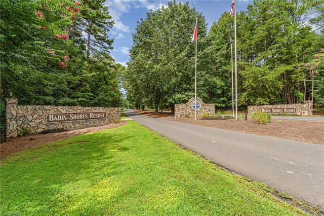 139 Pier Avenue, New London, NC 28127