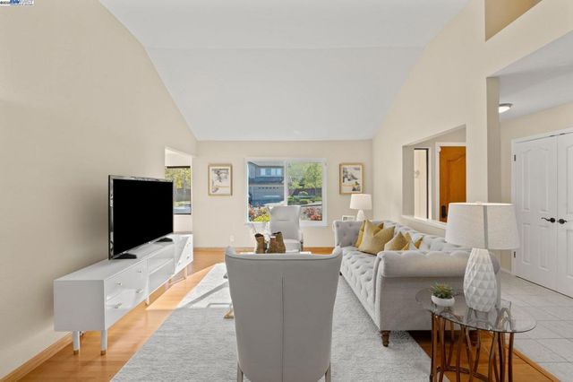 2209 Ascot Parkway, Vallejo, CA 94591