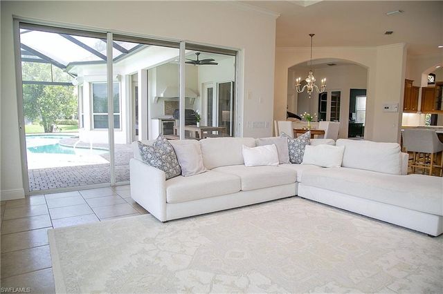 15200 Blackhawk DR, Fort Myers, FL 33912