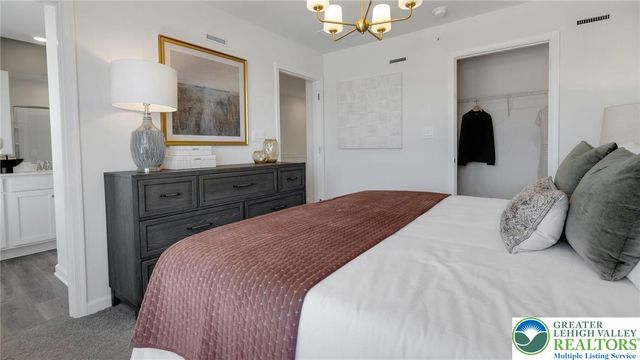 8303 Brodie Court, Upper Macungie Twp, PA 18031