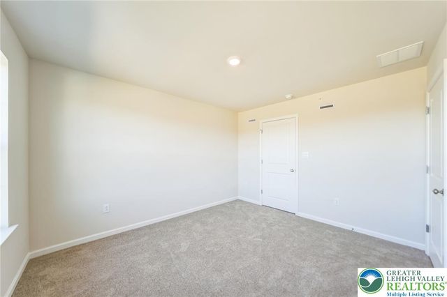 8303 Brodie Court, Upper Macungie Twp, PA 18031