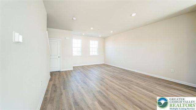 8303 Brodie Court, Upper Macungie Twp, PA 18031