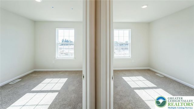8303 Brodie Court, Upper Macungie Twp, PA 18031